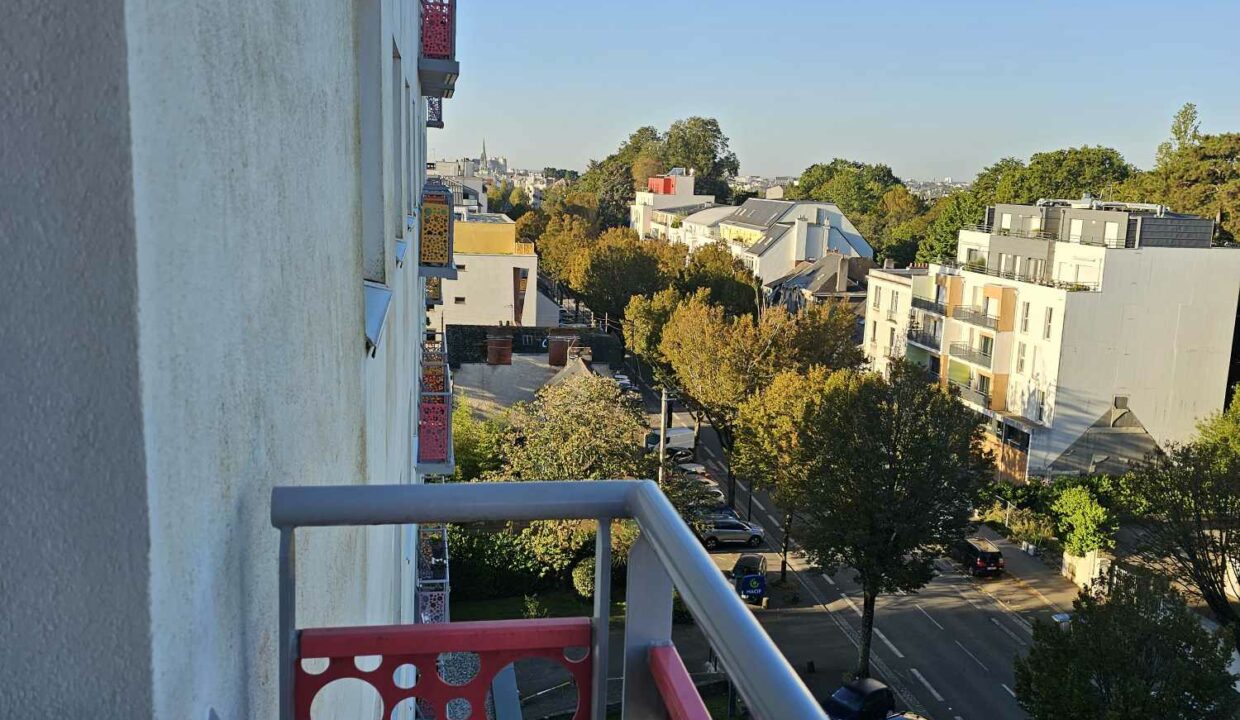 3 pièces 69.39 m² VENTE APPARTEMENT TYPE 3 , 6e etage, 2 chambres, cave et parking, Quartier RPT DE PARIS CHASSAGNE à NANTES (44) 8