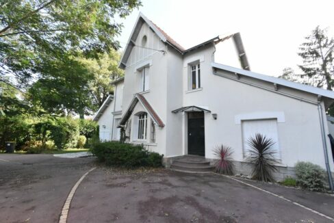 b-immo-7 pièces 204 m² 924 m² - maison ancienne de 205 m2 - 4 chambres - garage, Orvault - Mulonnière (21)