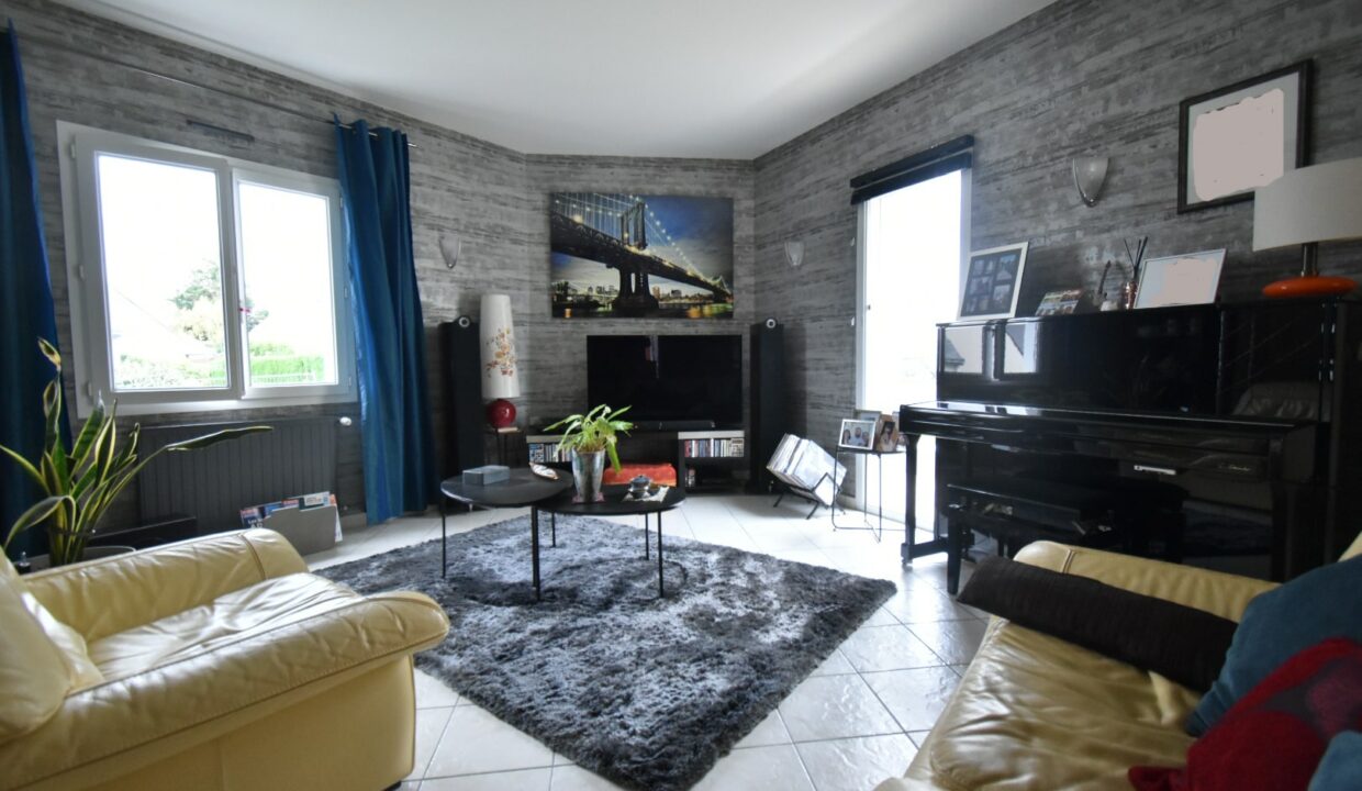 COUERON - maison CONTEMPORAINE 4 CHAMBRES excellent état 1