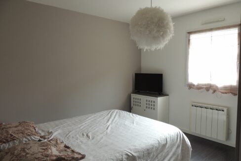 TOUT A PIED - MAISON de 2008- PLAIN-PIED- 4 chambres & JARDIN 2