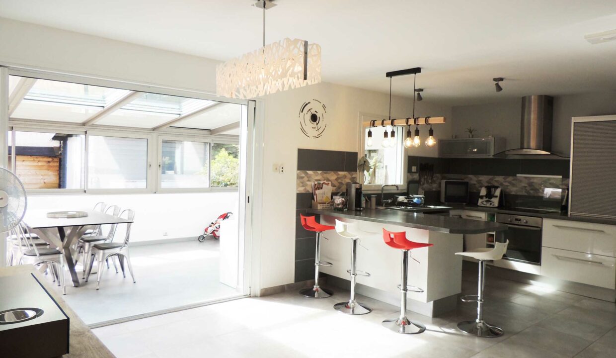 TOUT A PIED - MAISON de 2008- PLAIN-PIED- 4 chambres & JARDIN 4