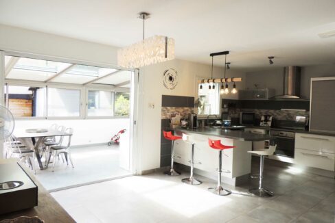 TOUT A PIED - MAISON de 2008- PLAIN-PIED- 4 chambres & JARDIN 4