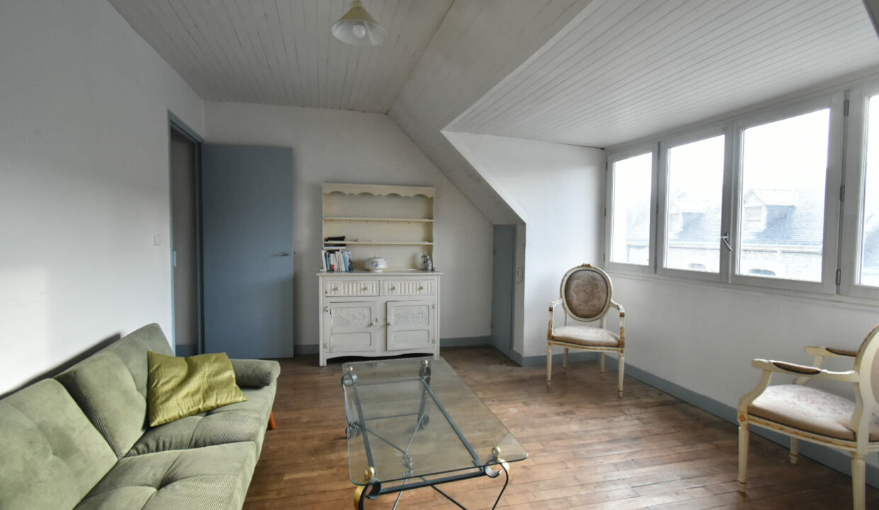 b-IMMO VANNES IMMEUBLE 135 M² 6 PIÈCES GUÉMÉNÉ-SUR-SCORFF (2)