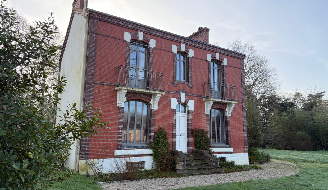 Chaumes-en-retz - maison bourgeoise de 210 m2 sur terrain de 3400 m2 (2)