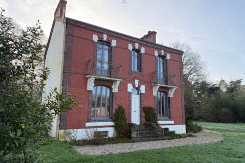 Chaumes-en-retz - maison bourgeoise de 210 m2 sur terrain de 3400 m2 (2)