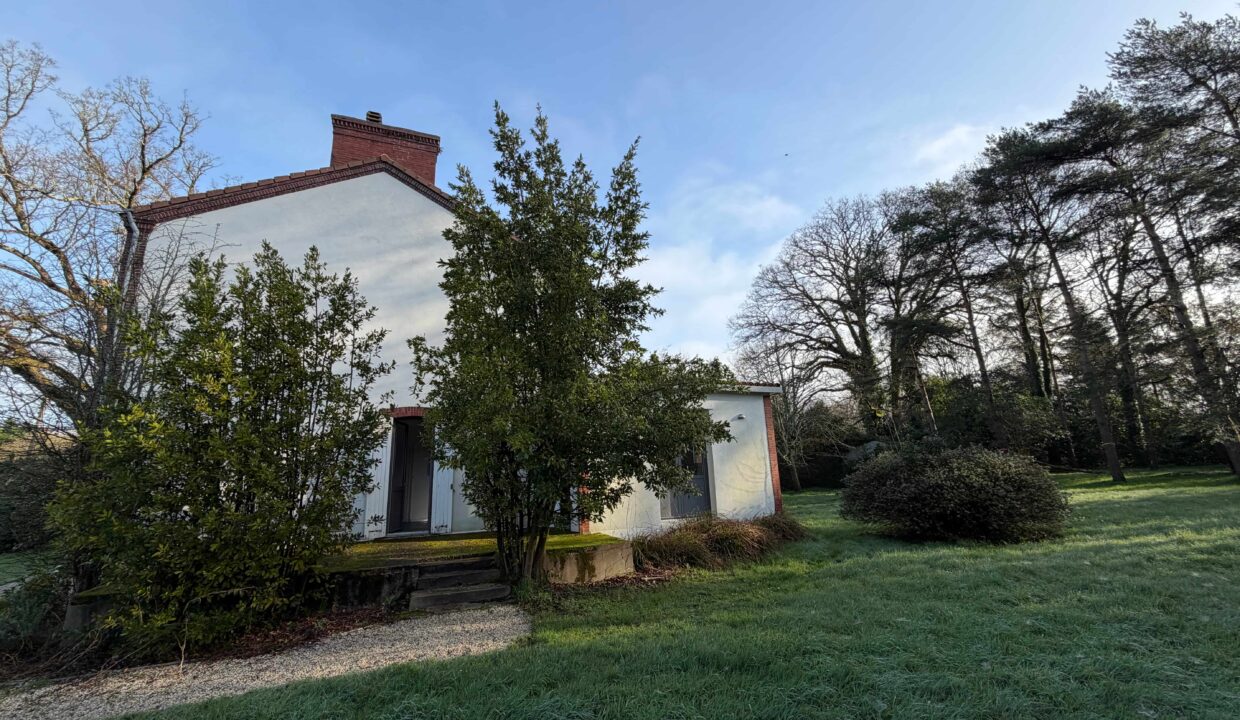 Chaumes-en-retz - maison bourgeoise de 210 m2 sur terrain de 3400 m2 (6)