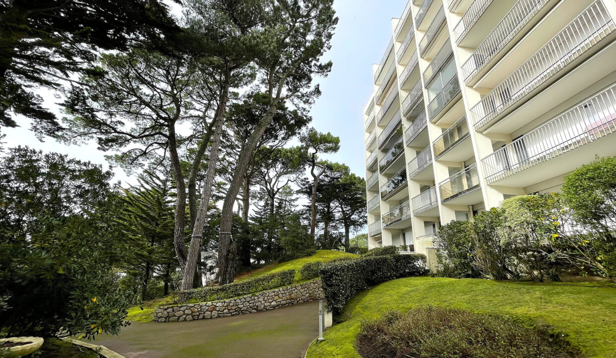La Baule-Les Pins. Magnifique T5 vue dégagée (1)