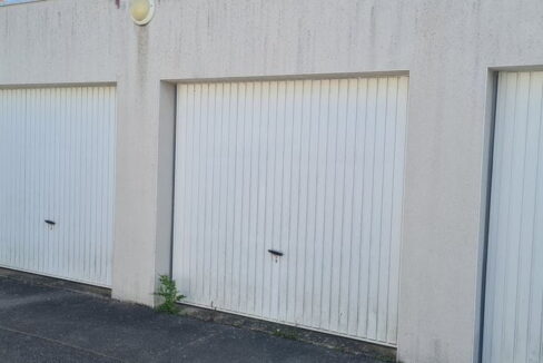 b- IMMONANTES 15 M2 GARAGE COUËRON (1)