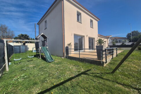 MAISON FAMILIALE 144M² Recente 6 chambres sur PORNIC (44211) Pays de Retz