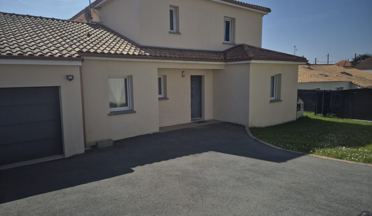 MAISON FAMILIALE 144M² Recente 6 chambres sur PORNIC (44237) Pays de Retz