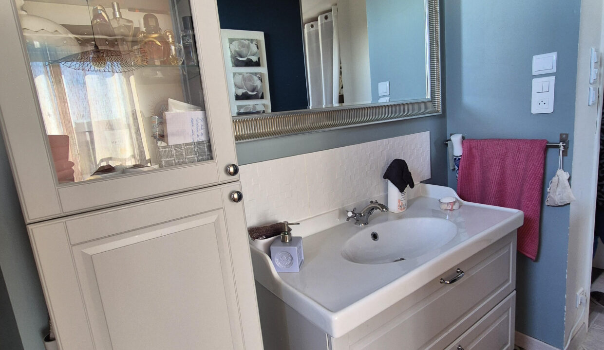 MAISON FAMILIALE 208M² Recente 6 chambres sur PAIMBOEUF (44560) Pays de Retz