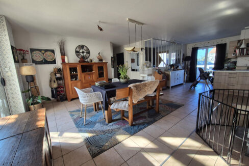 MAISON FAMILIALE 208M² Recente 6 chambres sur PAIMBOEUF (44566) Pays de Retz