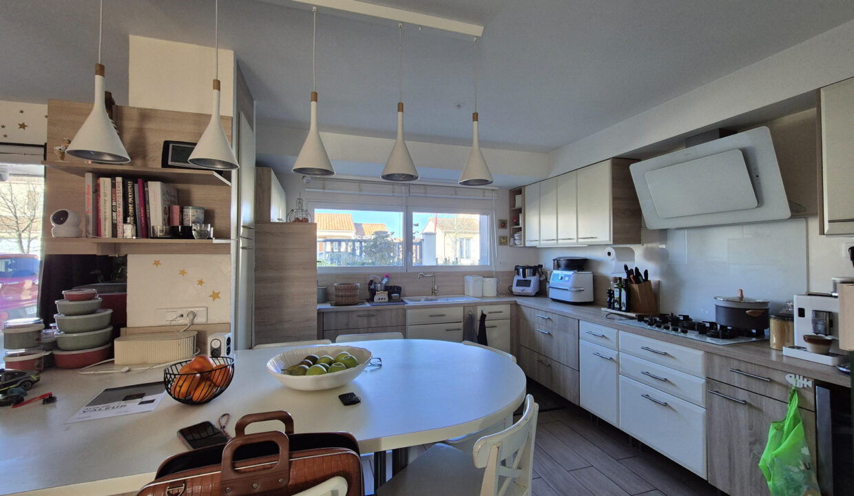MAISON FAMILIALE 208M² Recente 6 chambres sur PAIMBOEUF (44567) Pays de Retz
