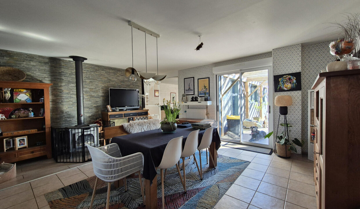 MAISON FAMILIALE 208M² Recente 6 chambres sur PAIMBOEUF (44569) Pays de Retz