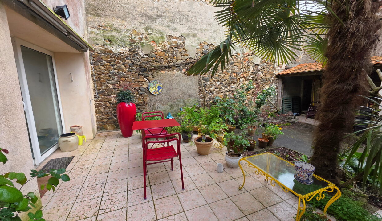 VENTE MAISON Bord de Loire 149 m² avec Garage et Annexes sur PAIMBOEUF (44562) Pays de Retz