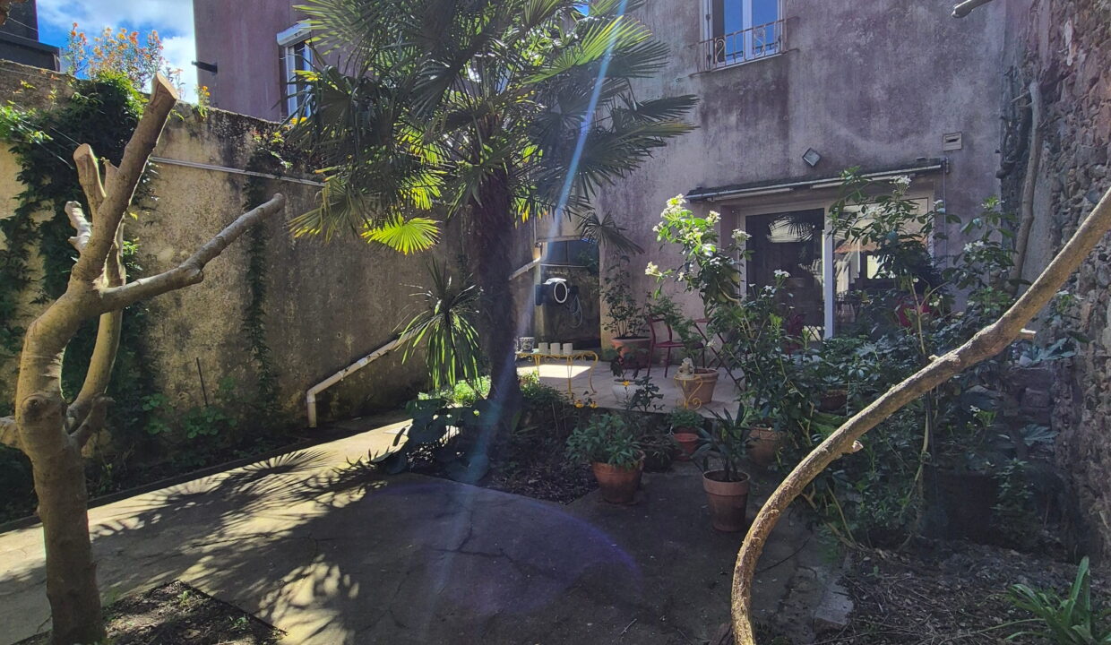 VENTE MAISON Bord de Loire 149 m² avec Garage et Annexes sur PAIMBOEUF (44578) Pays de Retz