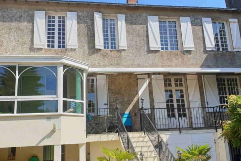 VENTE Magnifique DEMEURE BORD de Loire, 3 chambres + bureau sur 3 étages de 170 m² habitable PAIMBOEUF (44560)
