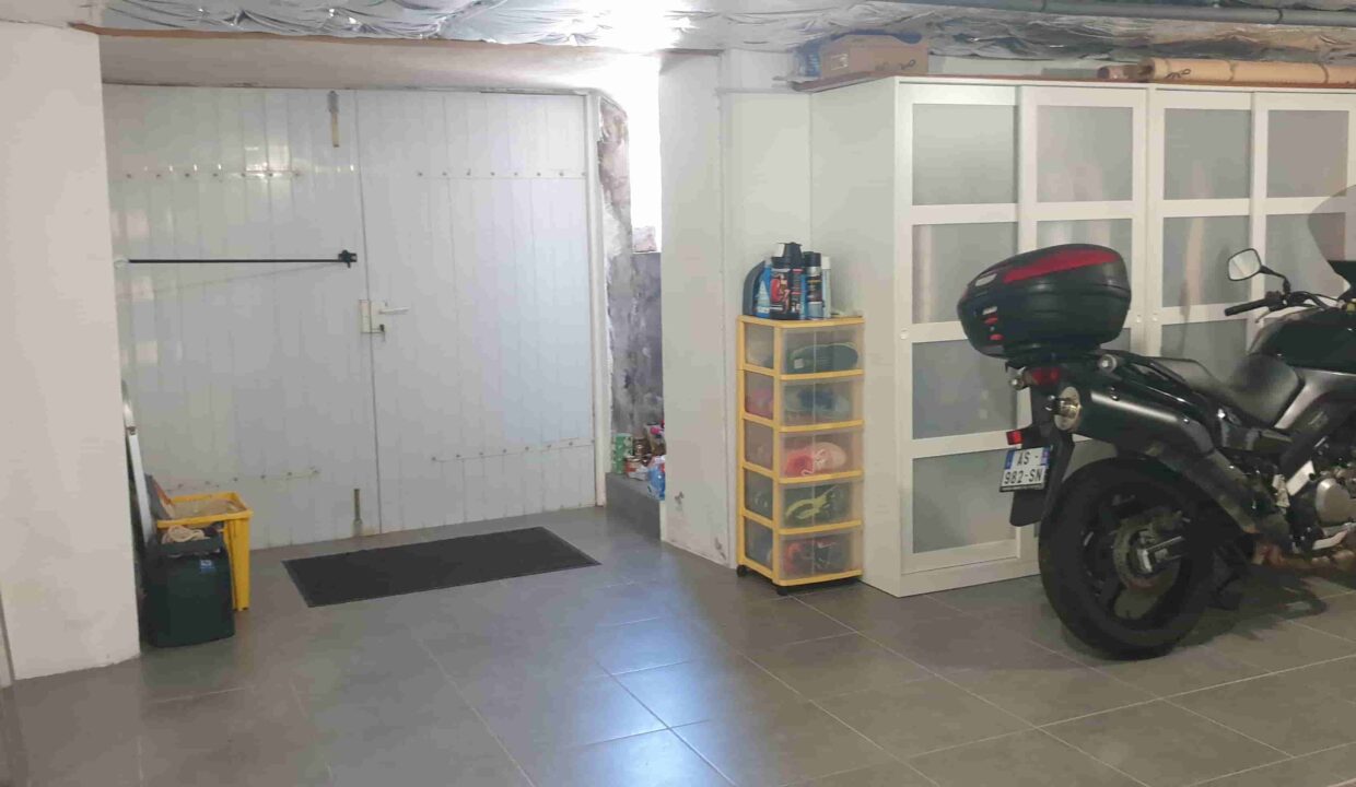 VENTE Magnifique DEMEURE BORD de Loire, 3 chambres + bureau sur 3 étages de 170 m² habitable PAIMBOEUF (44573)